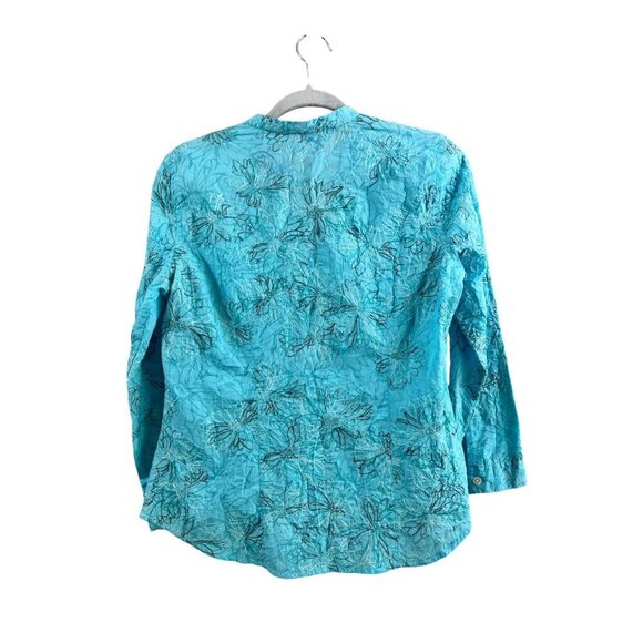 JH Collectibles Women's Turquoise Buttoned Down Top - Picture 2 of 5